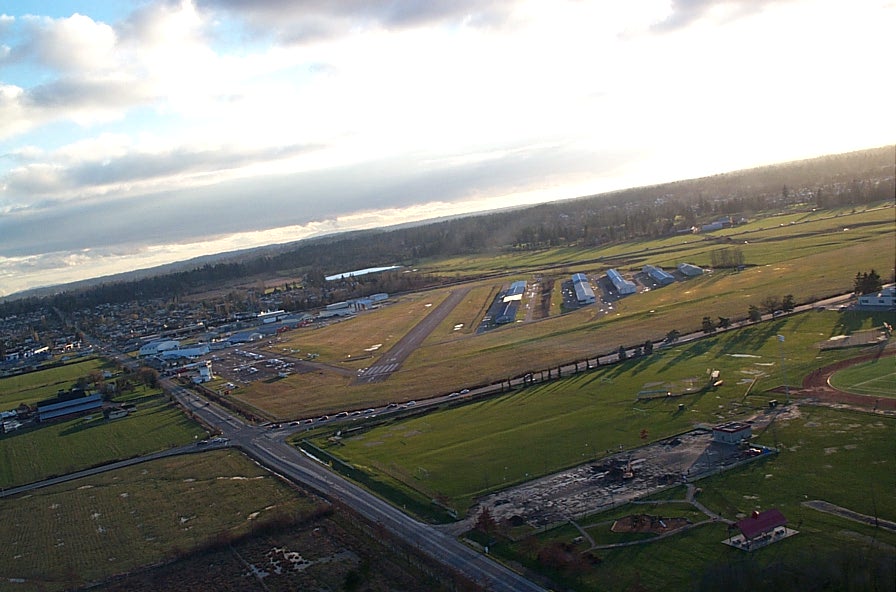 Flying a Simulated Forced Approach onto Langley Runway 19. Langley Flying School